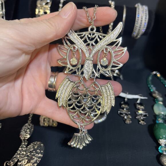 Vintage To Now Lot Silver tone Jewelry Necklace Bracelet Earrings Ring Owl - Picture 8 of 11